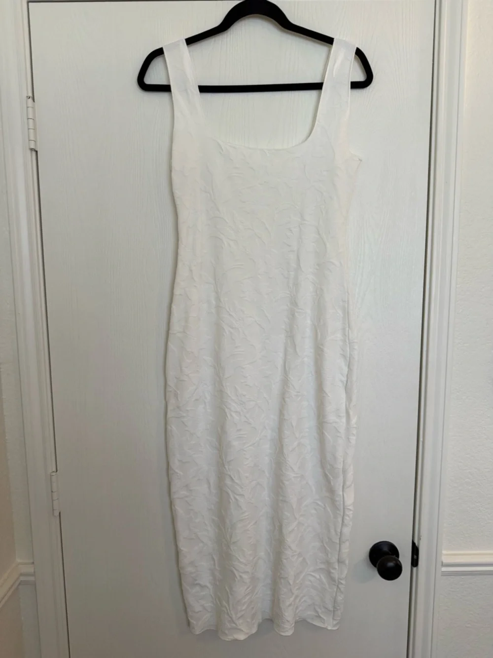 Zara White Floral Embossed Print Square-Neck Midi Bodycon Tank Dress Large - Picture 4 of 7